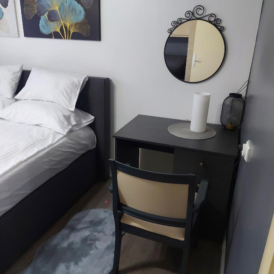 Apartman Pozoriste Penthaus Banja Luka Eksteriør billede