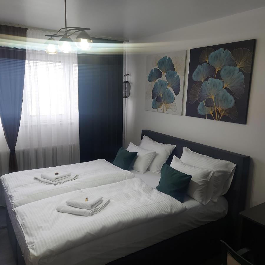 Apartman Pozoriste Penthaus Banja Luka Eksteriør billede