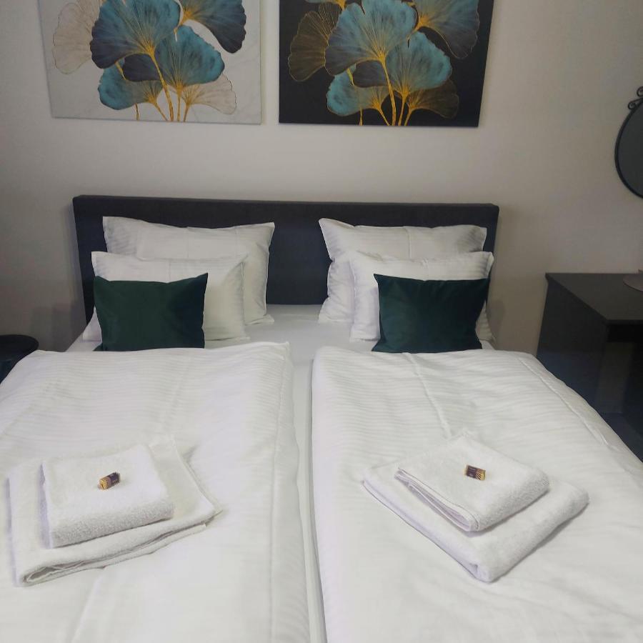 Apartman Pozoriste Penthaus Banja Luka Eksteriør billede