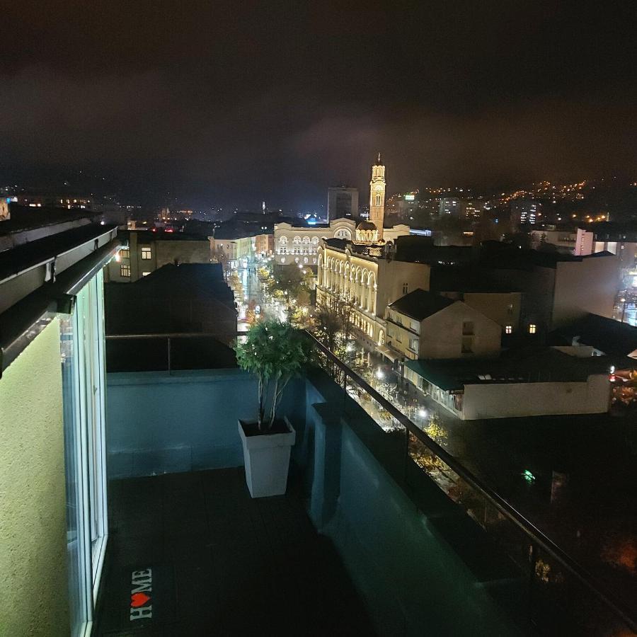 Apartman Pozoriste Penthaus Banja Luka Eksteriør billede