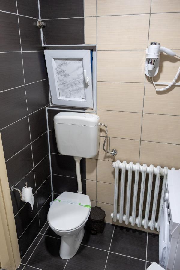 Apartman Pozoriste Penthaus Banja Luka Eksteriør billede
